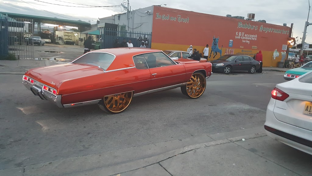 Jumbos Restaurant | restaurant | 7501 NW 7th Ave, Miami, FL 33150, USA | 3054563738 OR +1 305-456-3738