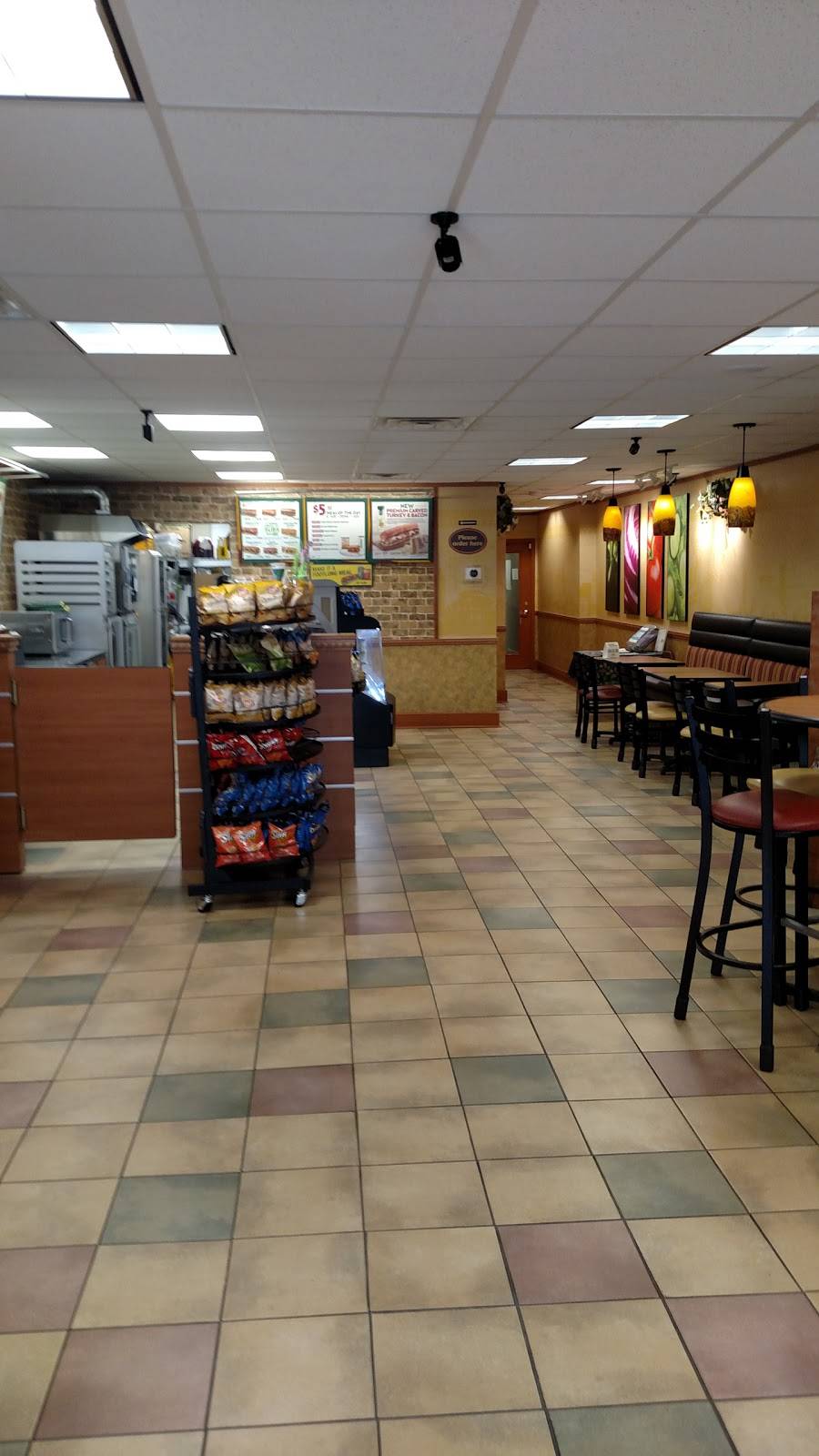Subway Restaurants | restaurant | 26 N Main St, Florida, NY 10921, USA | 8455086700 OR +1 845-508-6700