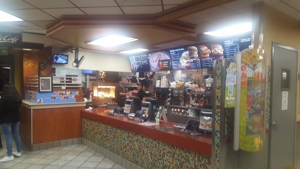 McDonalds | cafe | 301 E First St, Santa Ana, CA 92701, USA | 7149723140 OR +1 714-972-3140