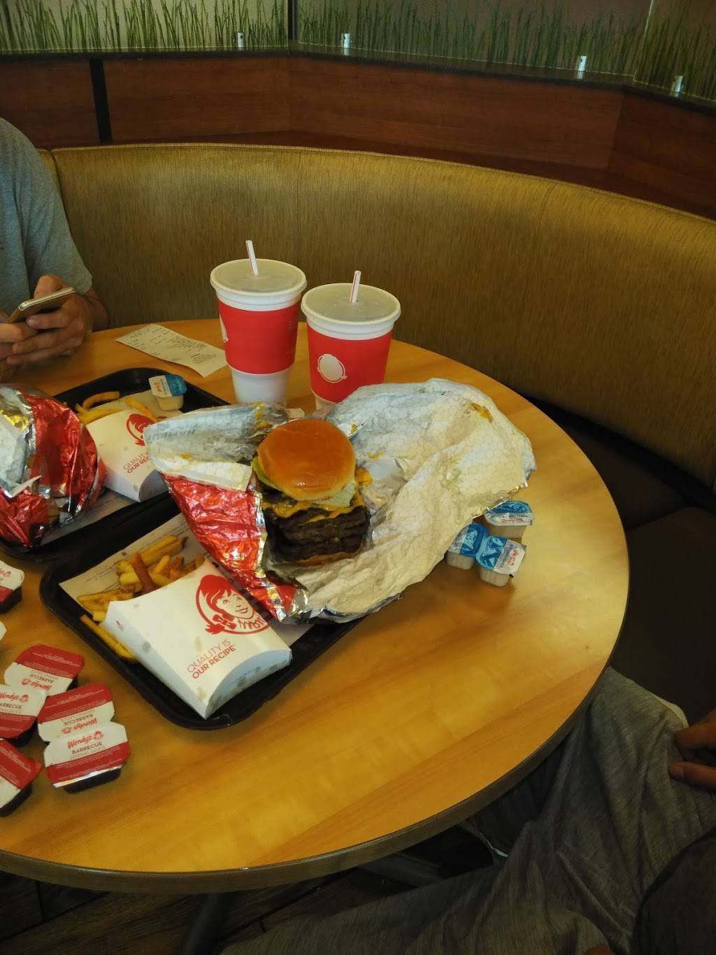 Wendys | restaurant | 2000 S Pleasant St, Springdale, AR 72764, USA | 4798722866 OR +1 479-872-2866