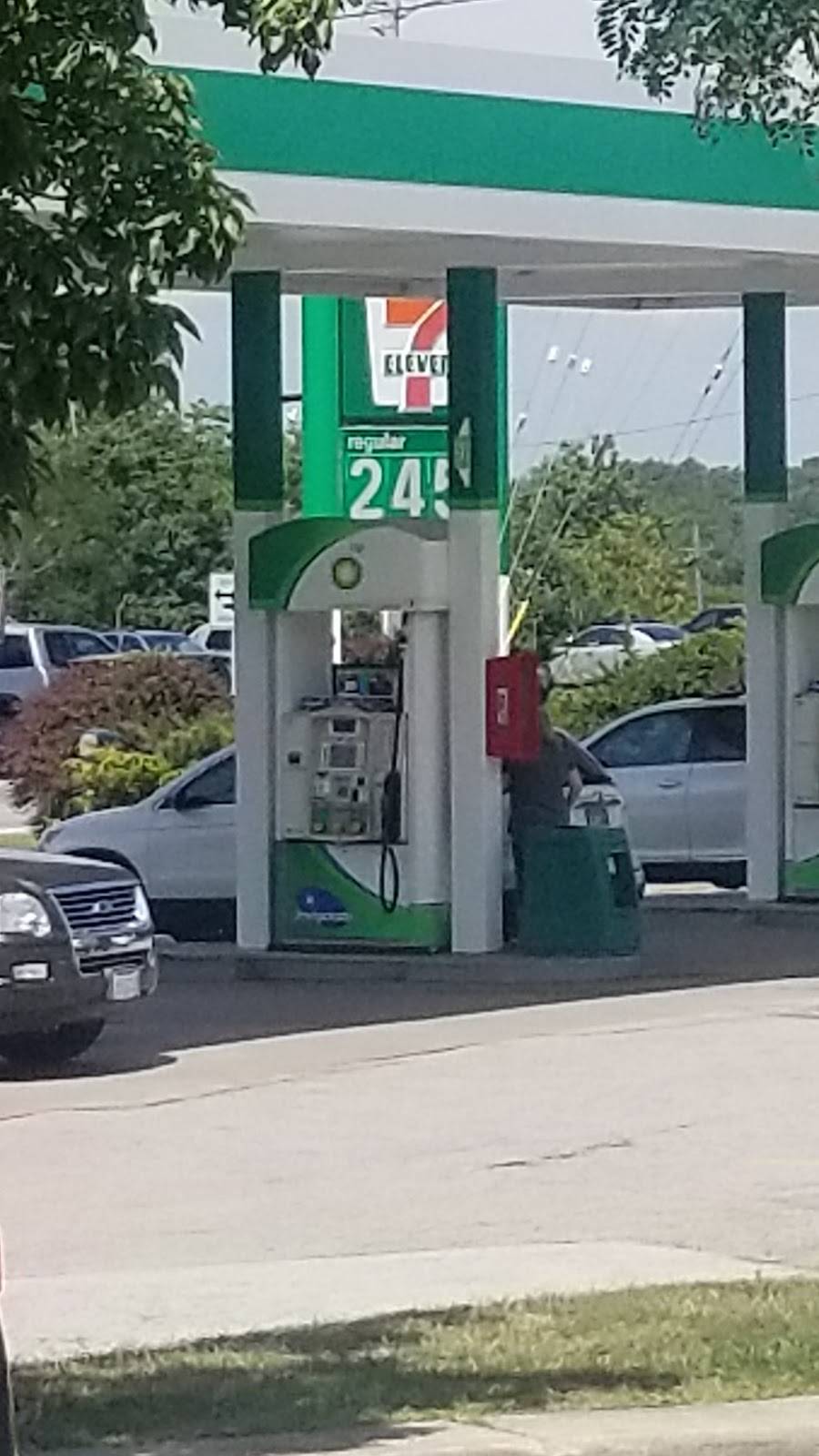 7-Eleven | bakery | 7515 Auburn Rd, Painesville, OH 44077, USA | 4403572487 OR +1 440-357-2487