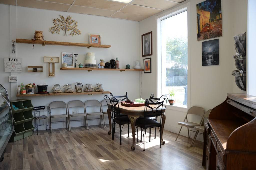 Irie Couture Cakery | bakery | 311 W Ashley St, Jacksonville, FL 32202, USA | 9045348644 OR +1 904-534-8644