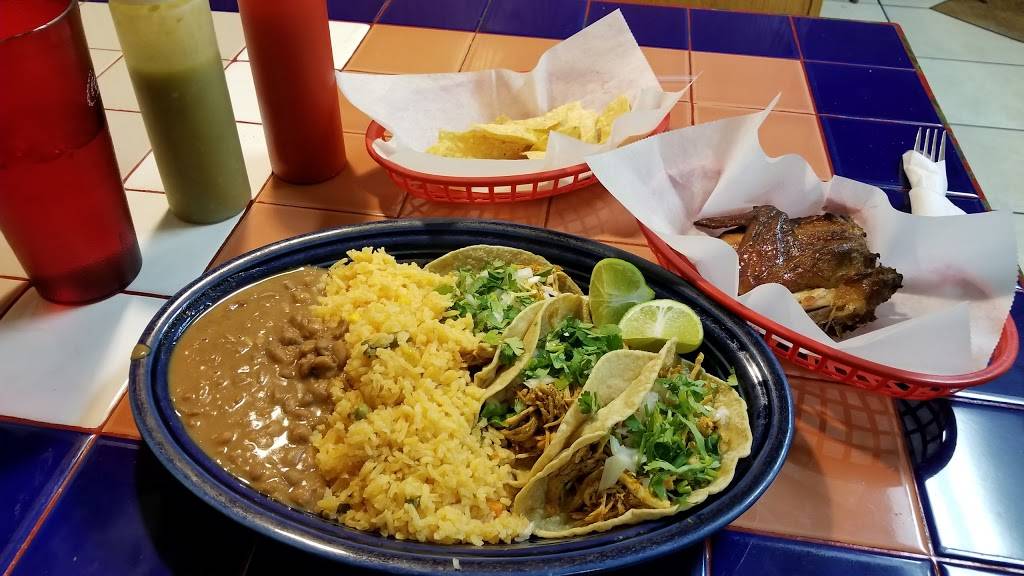 La Casa Del Pollo Loco | restaurant | 2747 Clyde Park Ave SW, Wyoming, MI 49509, USA | 6162612661 OR +1 616-261-2661