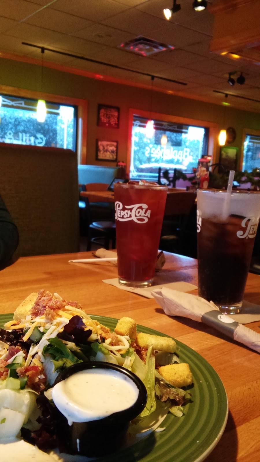 Applebees Grill + Bar | restaurant | 1039 W Tunnel Blvd, Houma, LA 70360, USA | 9858517100 OR +1 985-851-7100