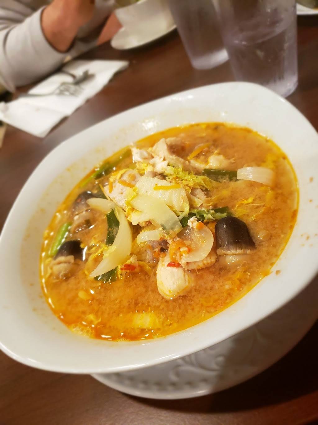 Nans Thai Noodle | restaurant | 1900 Tamiami Trail #112, Port Charlotte, FL 33948, USA | 9416240778 OR +1 941-624-0778