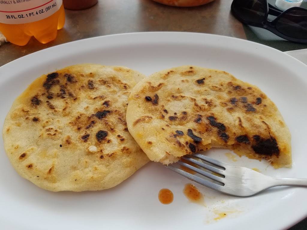 El Amanecer Restaurante y Pupuseria | restaurant | 17904 W Little York Rd, Houston, TX 77084, USA | 2818589088 OR +1 281-858-9088