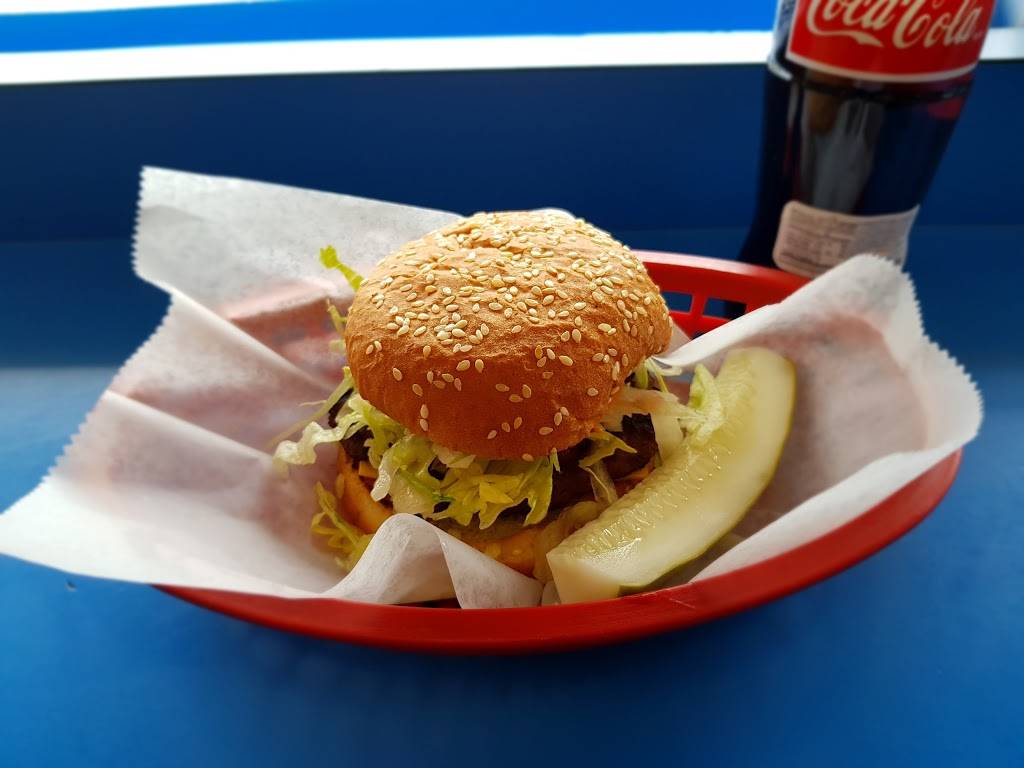 Dog Walk | meal takeaway | 626 N Milwaukee Ave, Prospect Heights, IL 60070, USA | 8475379571 OR +1 847-537-9571