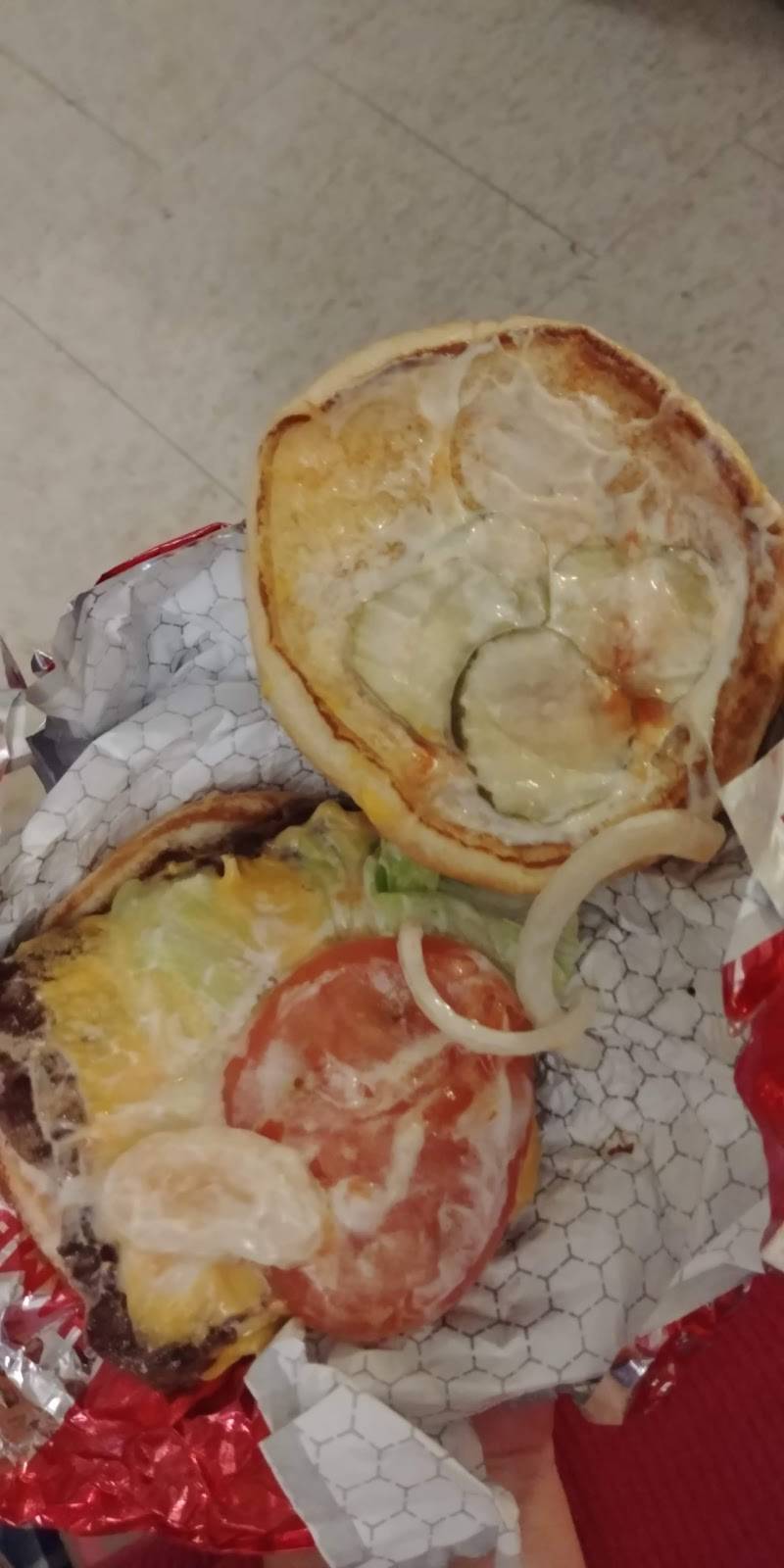 Wendys | restaurant | 329 Kent St W, Lindsay, ON K9V 2Z7, Canada | 7058788238 OR +1 705-878-8238