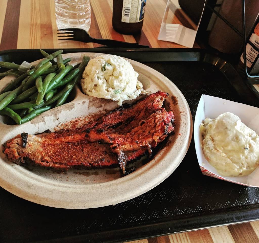 Sweet Ps Barbecue and Downtown Dive | restaurant | 410 W Jackson Ave, Knoxville, TN 37902, USA | 8652811738 OR +1 865-281-1738