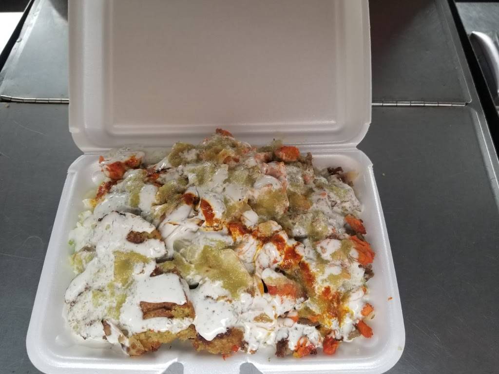 Shahs Halal Food | restaurant | 14th Ave & 132nd St, College Point, NY 11356, USA | 3473810411 OR +1 347-381-0411