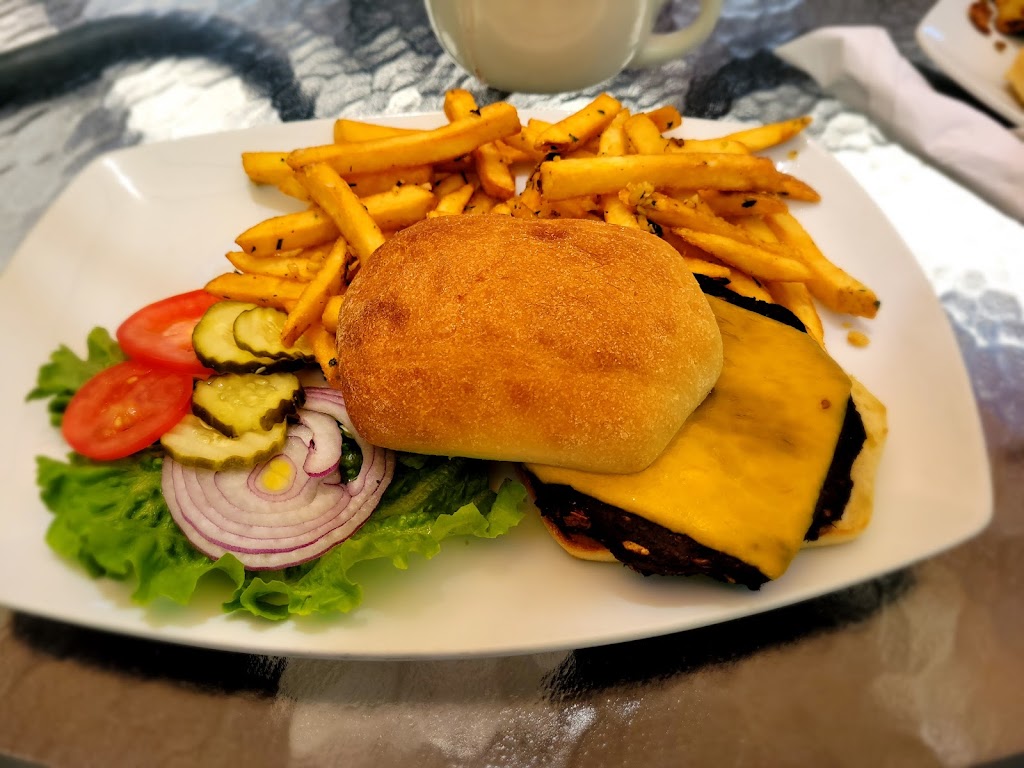 Lassen Mineral Lodge | Restaurant & Saloon | restaurant | 38348 Hwy 36 E, Mineral, CA 96063, USA | 5305954422 OR +1 530-595-4422