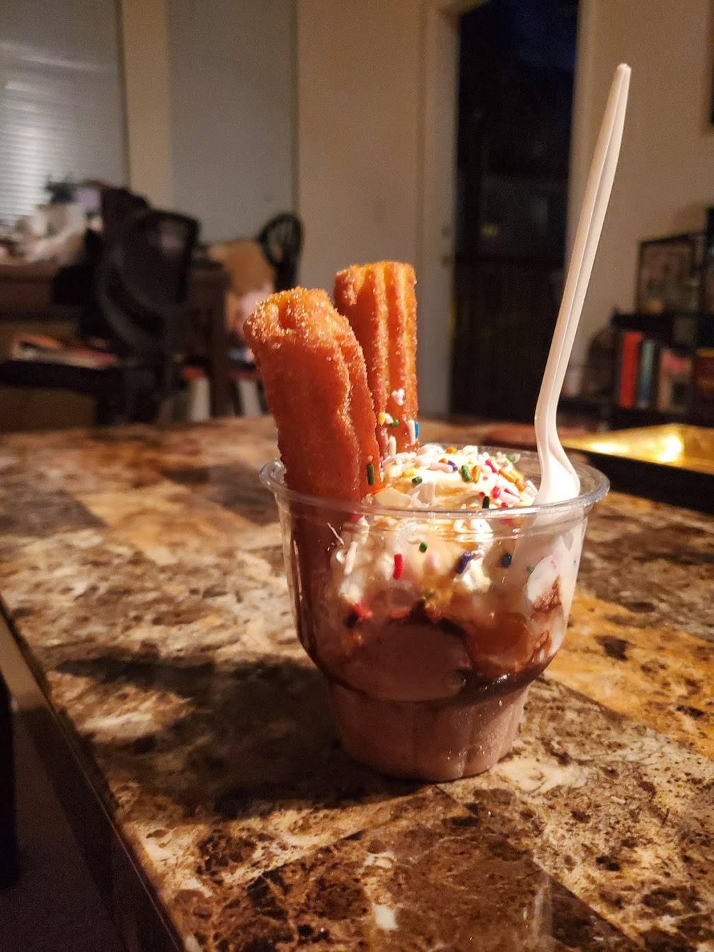 Xurro, Churro Factory | restaurant | 600 Cagan Park Ave Suite 105, Clermont, FL 34714, USA | 3524323691 OR +1 352-432-3691