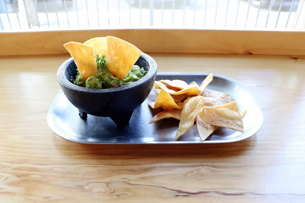 Centro Neighborhood Kitchen | restaurant | 643 SW 152nd St Suite A, Burien, WA 98166, USA | 2064207227 OR +1 206-420-7227