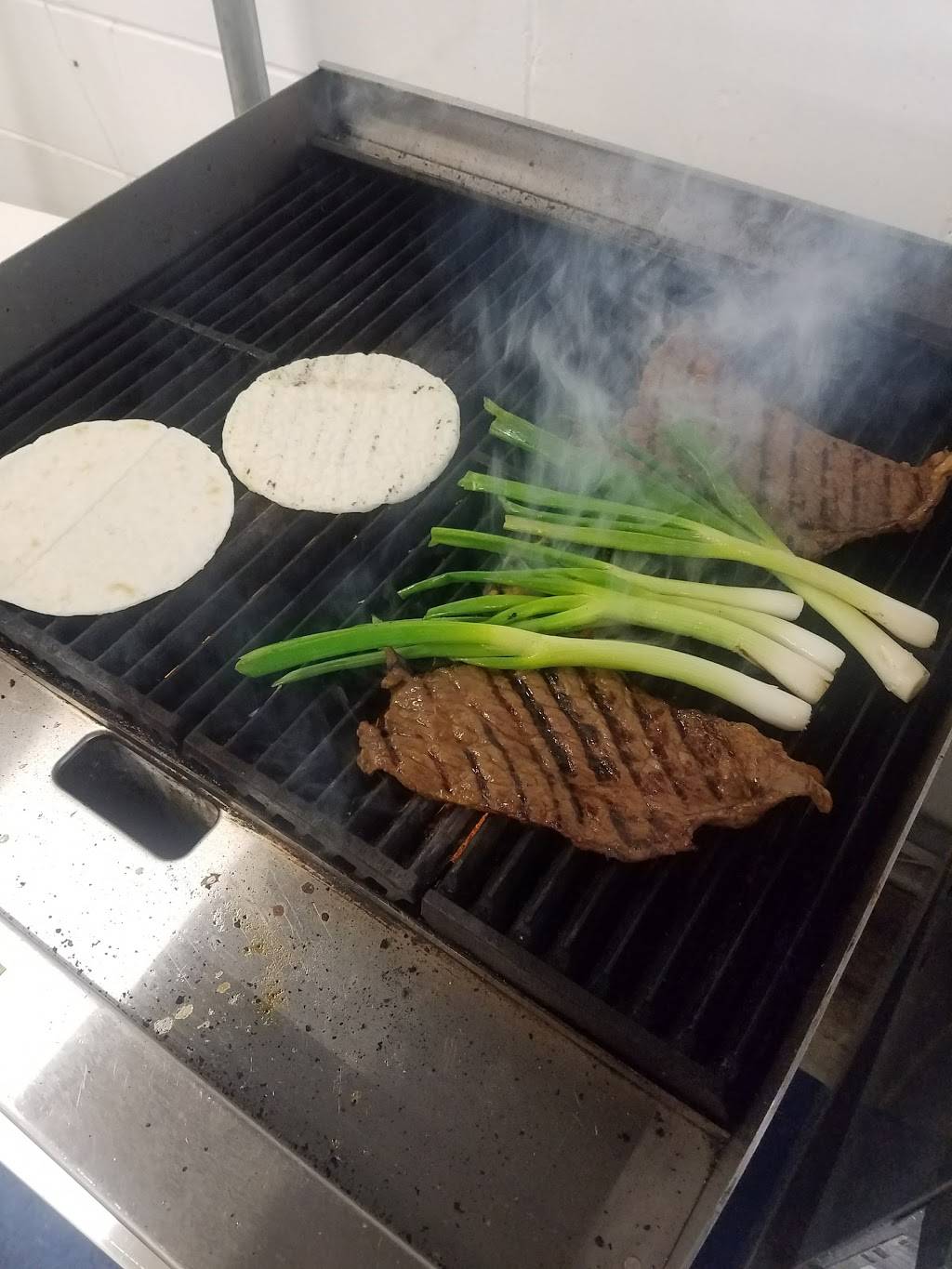 Chiquita Latina | restaurant | 480 Montauk Hwy, East Hampton, NY 11937, USA | 6313296624 OR +1 631-329-6624