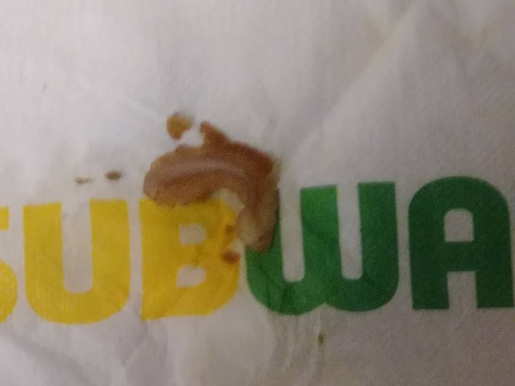 Subway | restaurant | 37 S. Charles Street, Garage, 30 Light St Suite 1, Baltimore, MD 21202, USA | 4109625548 OR +1 410-962-5548