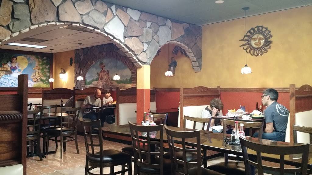 Mi Pueblo Real | restaurant | 3110 Division St, Burlington, IA 52601, USA | 3197528458 OR +1 319-752-8458