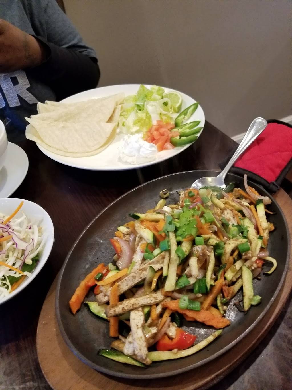 Roots | restaurant | 1216 Bardstown Rd, Louisville, KY 40204, USA | 5024526688 OR +1 502-452-6688