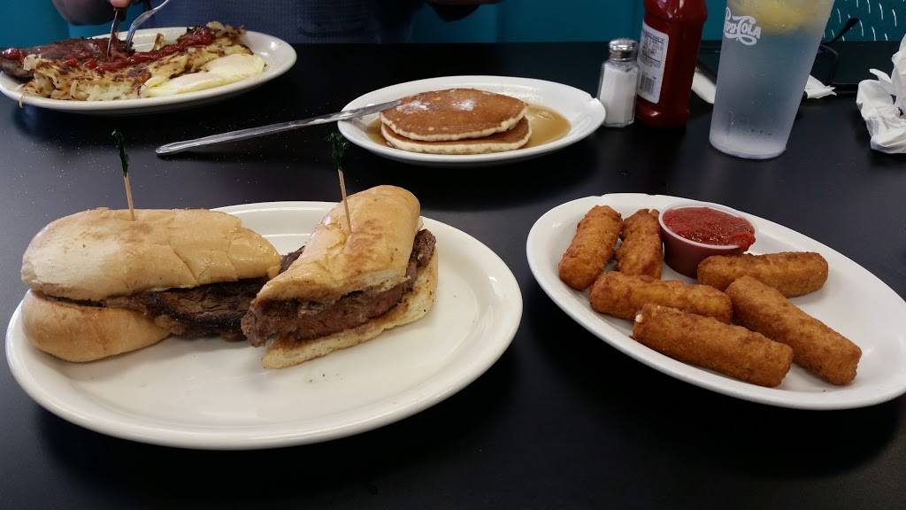Chubbys Diner | restaurant | 265 W Louise Ave, Manteca, CA 95336, USA | 2098241546 OR +1 209-824-1546