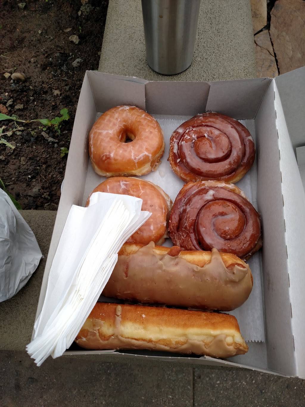 Winchells Donut House | cafe | 3023 W Florence Ave, Los Angeles, CA 90043, USA | 3237517462 OR +1 323-751-7462