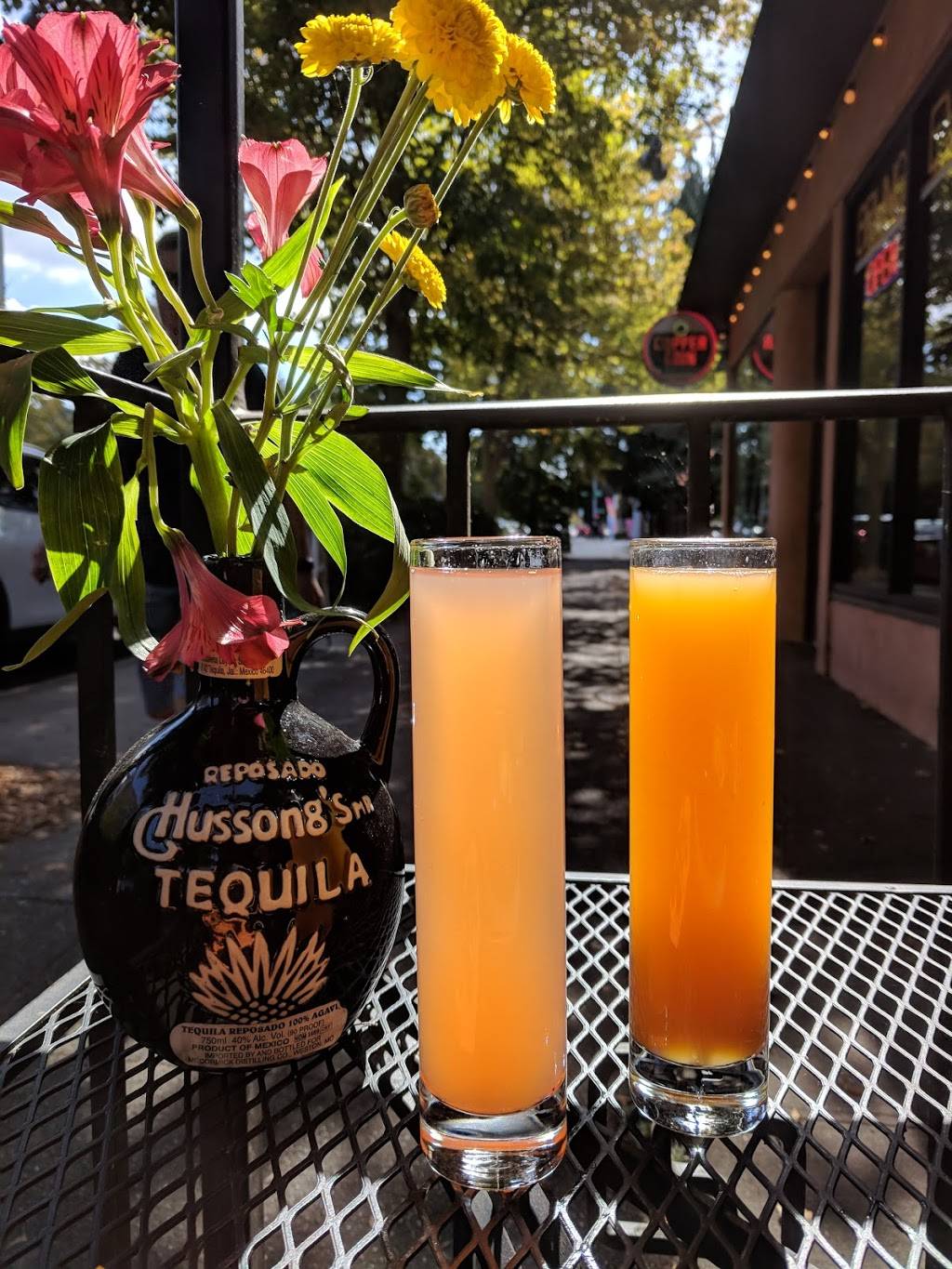 Mission Cantina | restaurant | 2325 California Ave SW, Seattle, WA 98116, USA | 2069378220 OR +1 206-937-8220