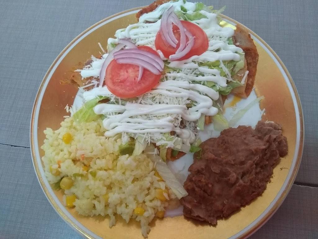 Antojitos Los Panchos | restaurant | Nueva Tijuana, 22435 Tijuana, B.C., Mexico | 016643068249 OR +52 664 306 8249