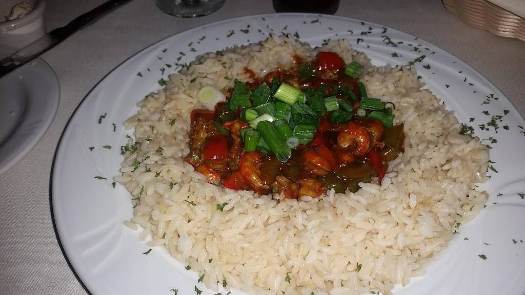 Louisiannes Etc. | restaurant | 7464 Hubbard Ave, Middleton, WI 53562, USA | 6088311929 OR +1 608-831-1929