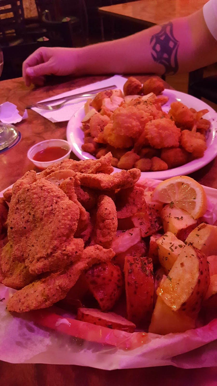 Lone Star Oyster Bar | restaurant | 5116 58th St c, Lubbock, TX 79414, USA | 8067973773 OR +1 806-797-3773