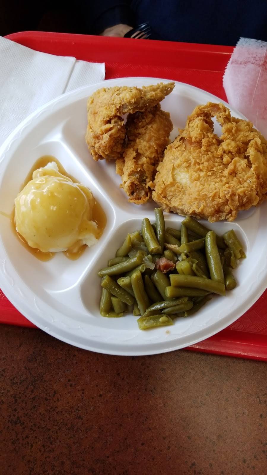 Lees Famous Recipe Chicken | restaurant | 5023 Natural Bridge Ave, St. Louis, MO 63115, USA | 3143814048 OR +1 314-381-4048