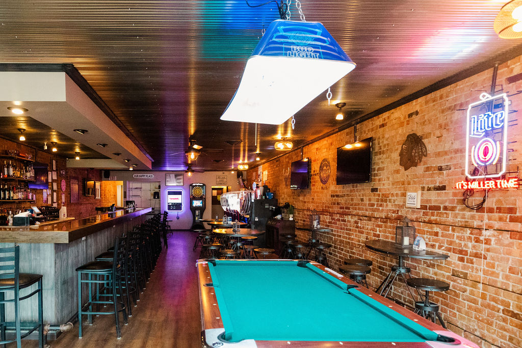 Murrays Tavern | restaurant | 417 S Main St, Clifton, IL 60927, USA | 8159185017 OR +1 815-918-5017