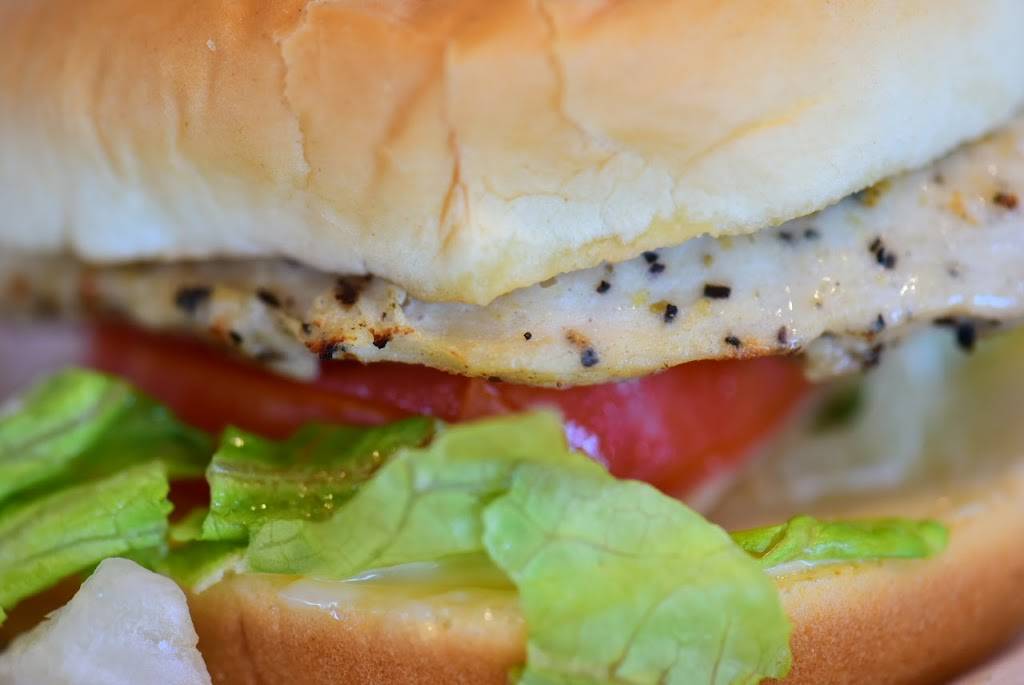 Dairy Queen Grill & Chill | restaurant | 6330 Storkson Dr, Clinton, WA 98236, USA | 3603412464 OR +1 360-341-2464