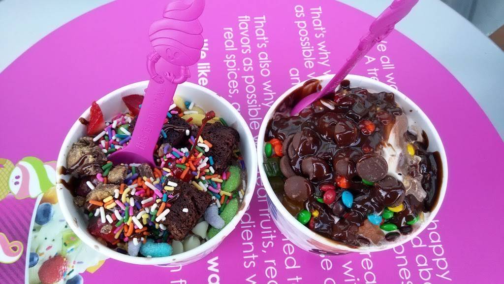 Menchies Frozen Yogurt | bakery | 10619 Valley Blvd Unit D, El Monte, CA 91731, USA | 6264438516 OR +1 626-443-8516