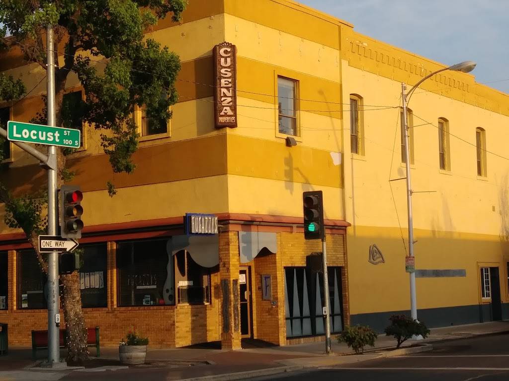 Fugazzis | restaurant | 127 W Main St, Visalia, CA 93291, USA | 5596250496 OR +1 559-625-0496