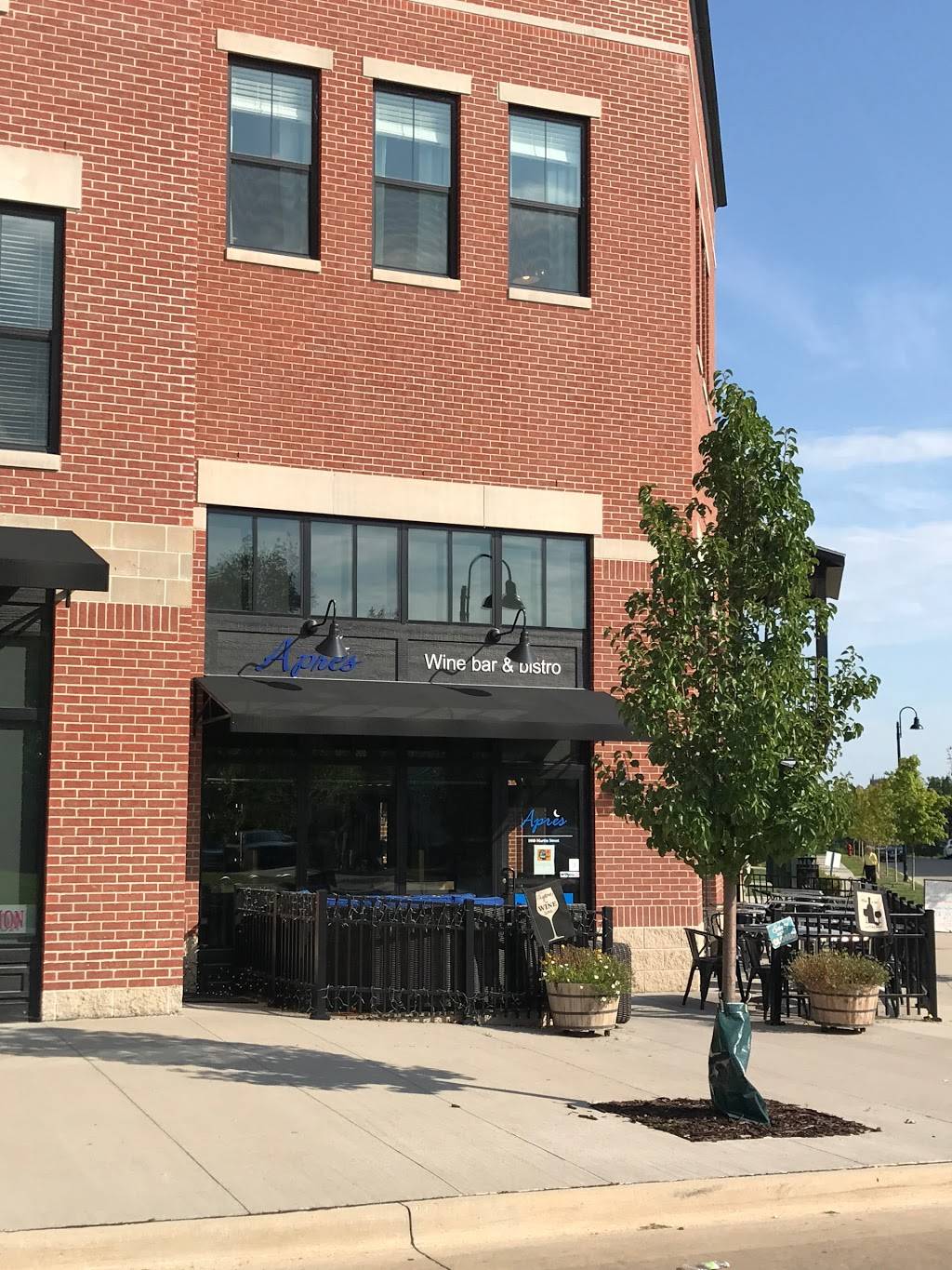 Apres Wine Bar & Bistro | restaurant | 1010 Martin St, Iowa City, IA 52245, USA | 3194991198 OR +1 319-499-1198