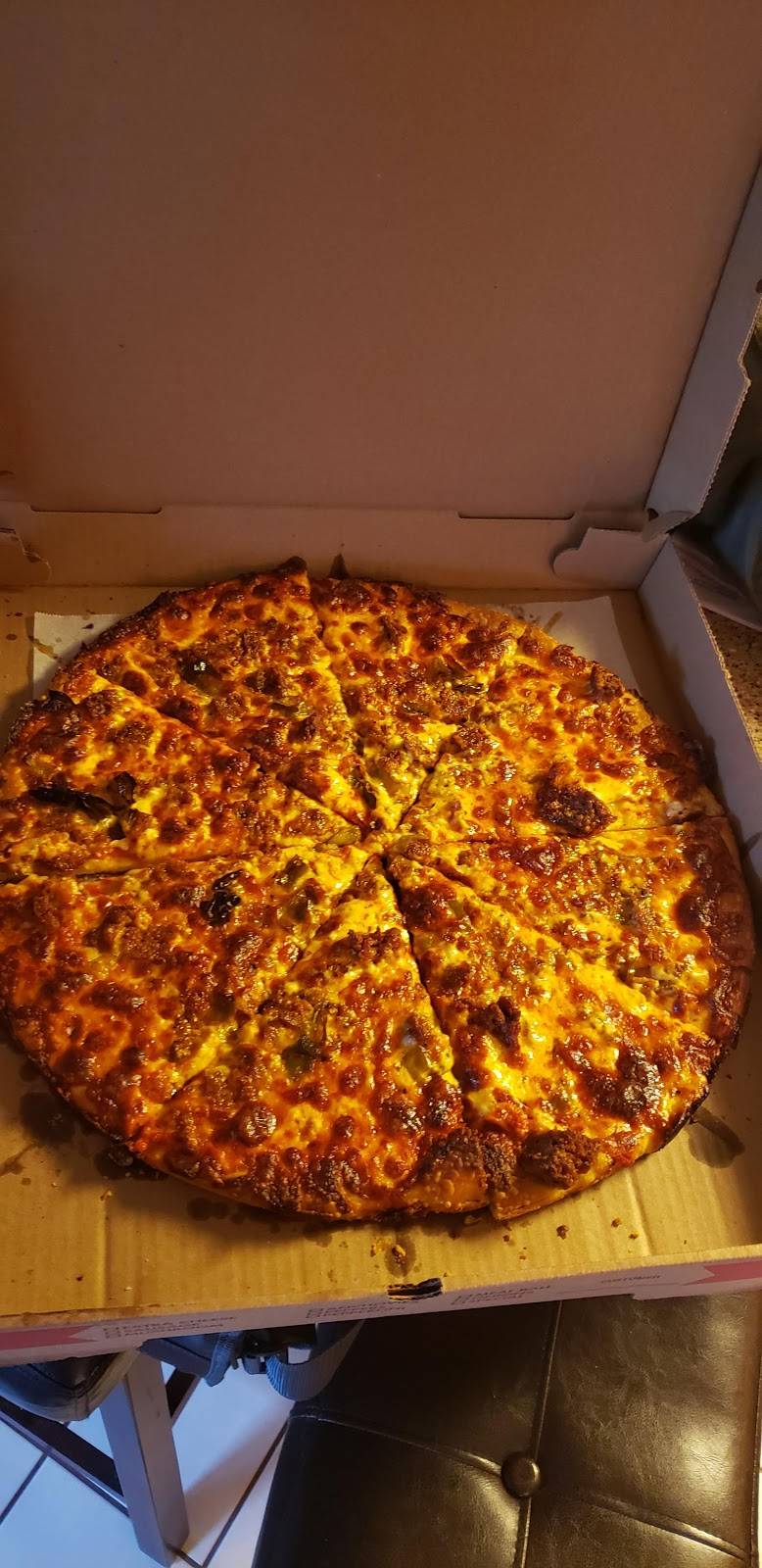 Aquinos Restaurant | restaurant | 910 Floyd Ave, Rome, NY 13440, USA | 3153377440 OR +1 315-337-7440