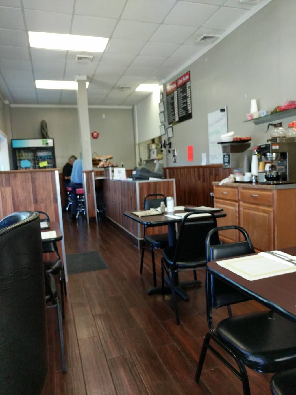 Neptune City Diner | restaurant | 306 W Sylvania Ave, Neptune City, NJ 07753, USA | 7324555245 OR +1 732-455-5245