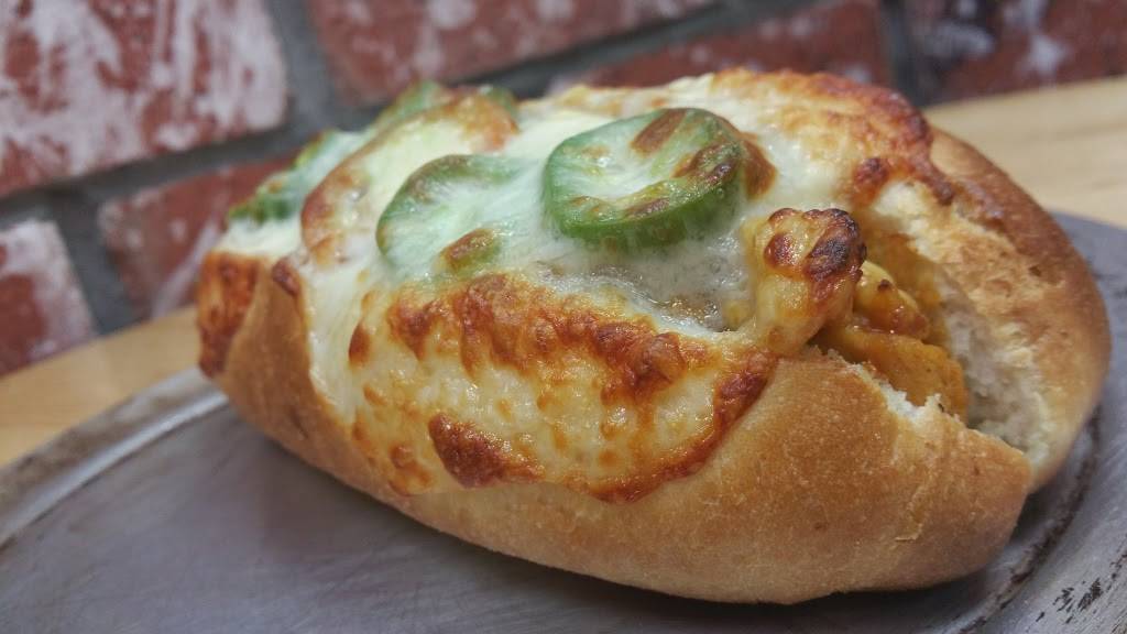 Pizzaholic | meal takeaway | 10750 Glenoaks Blvd #3, Pacoima, CA 91331, USA | 8188904444 OR +1 818-890-4444