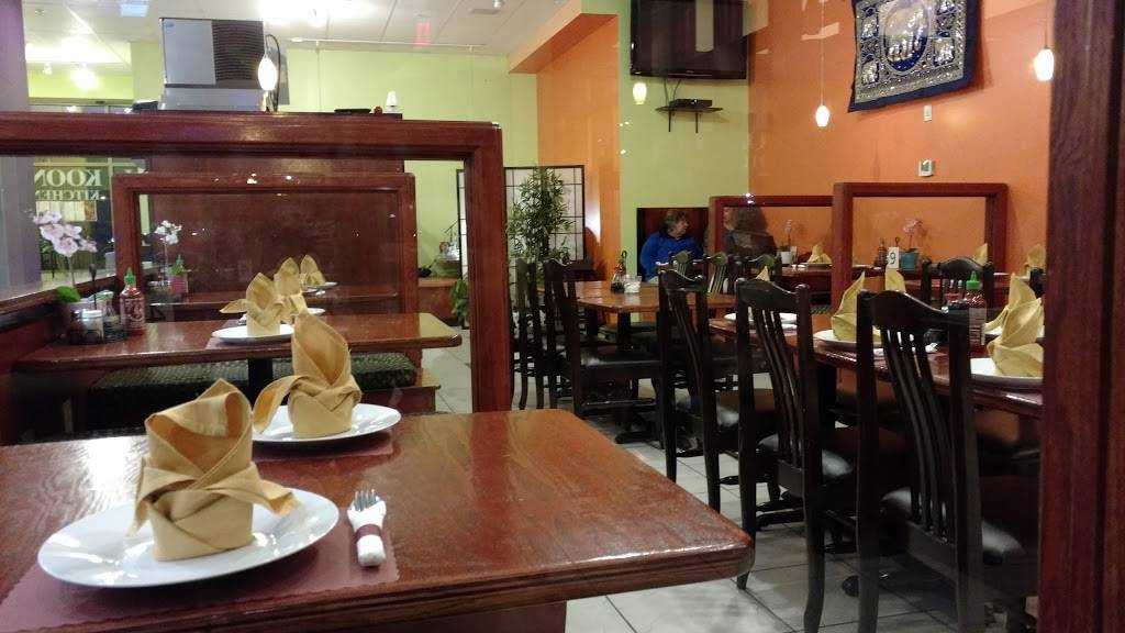 Thai Koon Kitchen | restaurant | 9114 W Chester Towne Centre Rd, West Chester Township, OH 45069, USA | 5138600143 OR +1 513-860-0143