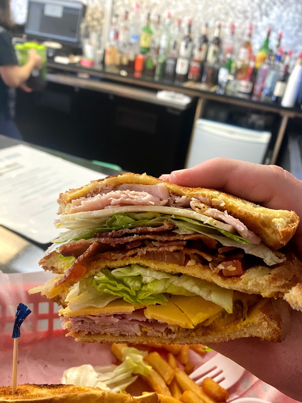 Grill on the Hill | restaurant | 13115 Sydney Rd, Dover, FL 33527, USA | 8136897219 OR +1 813-689-7219