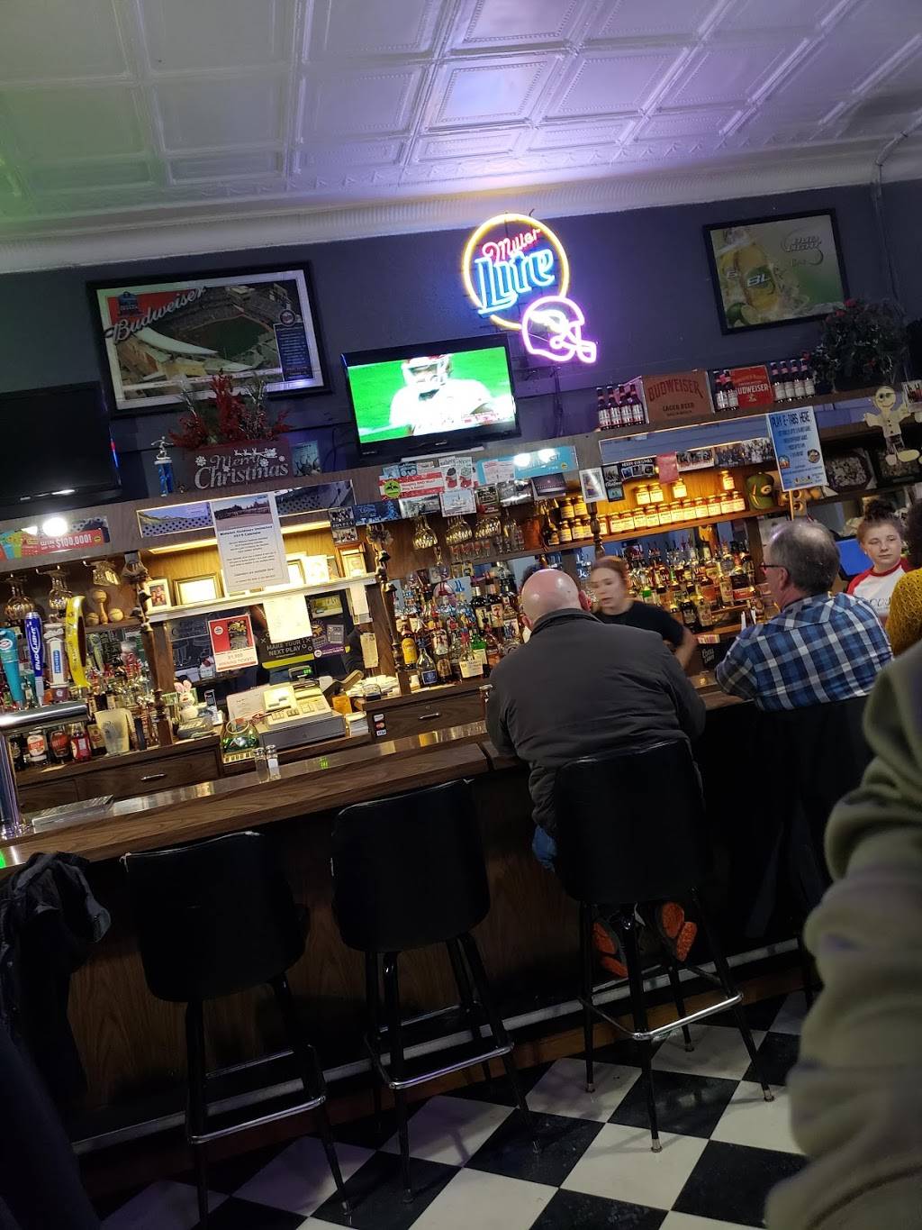 Woodys Bar & Grill | restaurant | 111 4th St N, Greenwald, MN 56335, USA | 3209873161 OR +1 320-987-3161