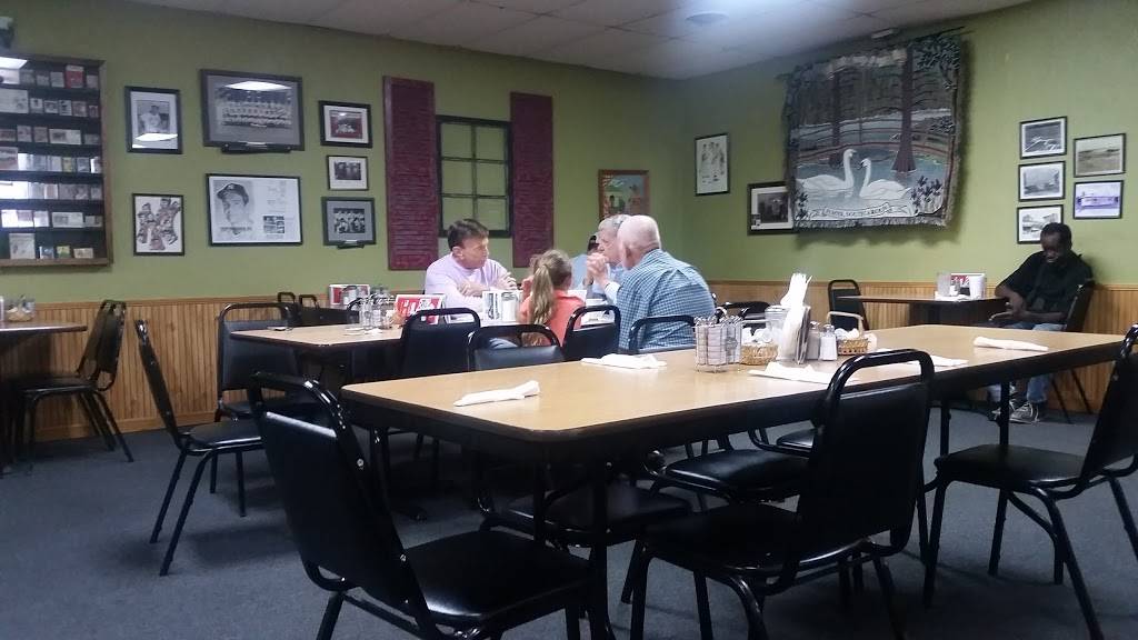 Guignard Diner | restaurant | 439 N Guignard Dr, Sumter, SC 29150, USA | 8034185532 OR +1 803-418-5532