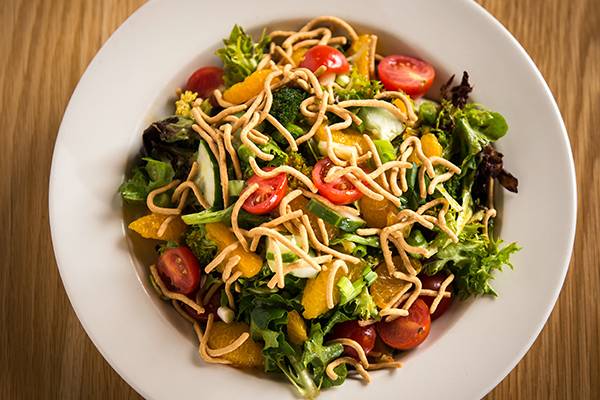 Trappeze Pub | restaurant | 269 N Hull St, Athens, GA 30601, USA | 7065438997 OR +1 706-543-8997