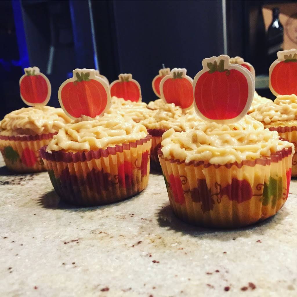 Mamita’s Munchies | restaurant | 8228 W Flagler St, Miami, FL 33144, USA | 3052220840 OR +1 305-222-0840