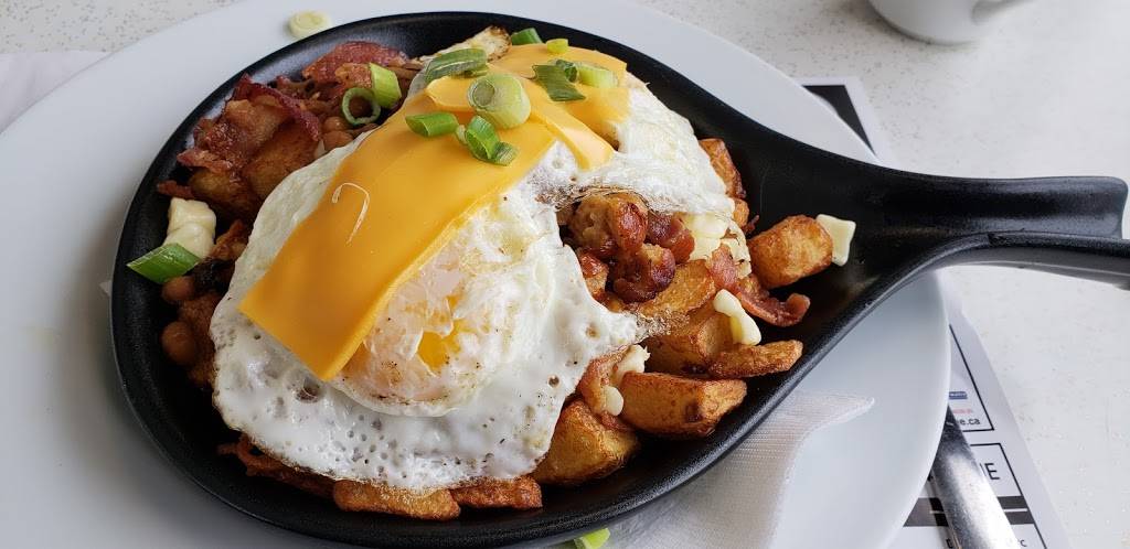 Nickels Deli | restaurant | 480 Boulevard de Sainte-Adèle, Sainte-Adèle, QC J0R 1L0, Canada | 4502299553 OR +1 450-229-9553