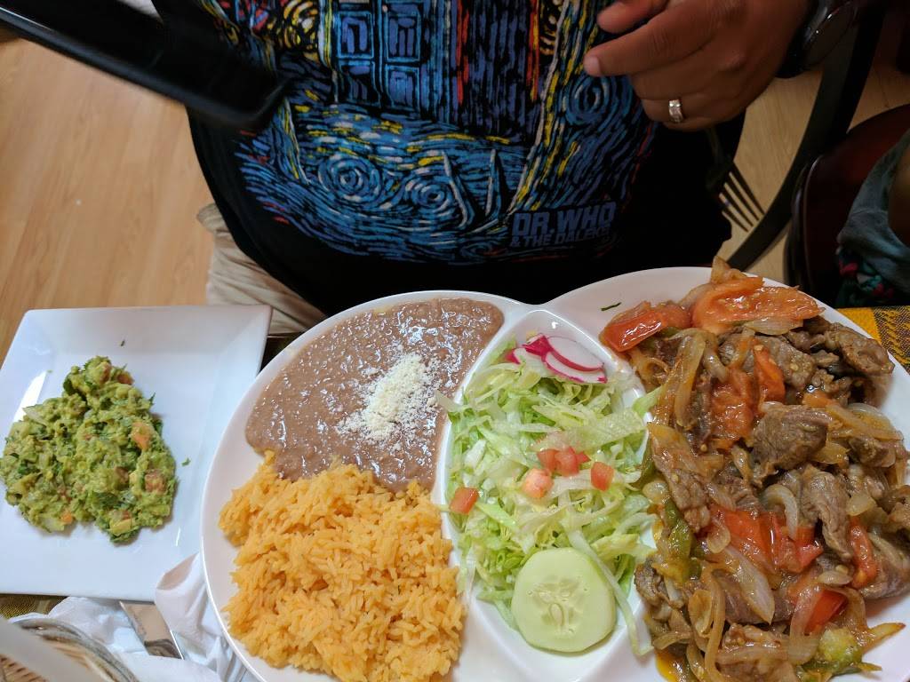 Restaurant El Portal | restaurant | 179 Elmora Ave, Elizabeth, NJ 07202, USA | 9088200002 OR +1 908-820-0002