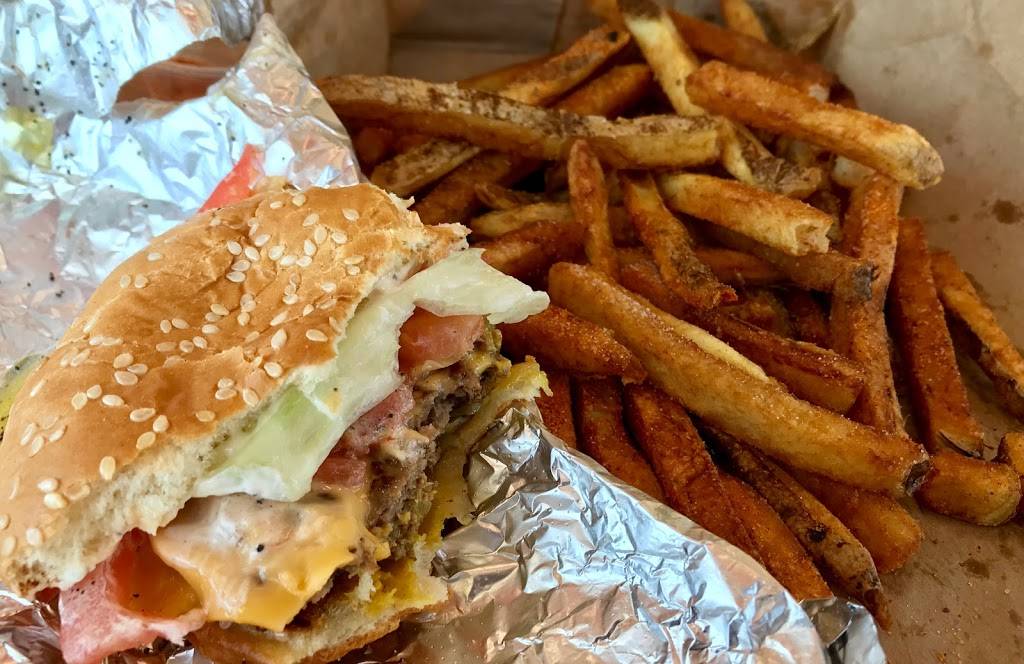 Five Guys | meal takeaway | 2401 12th Ave NW, Ardmore, OK 73401, USA | 4053005703 OR +1 405-300-5703