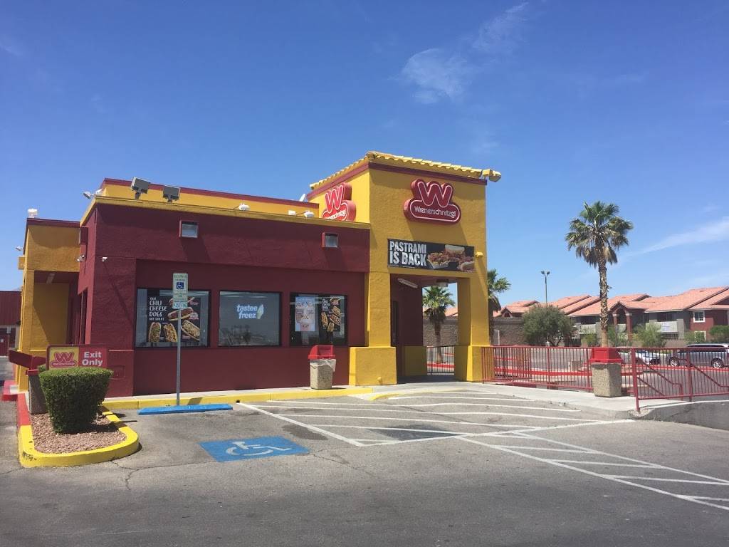 Wienerschnitzel | restaurant | 2071 Rock Springs Dr, Las Vegas, NV 89128, USA | 7028383555 OR +1 702-838-3555