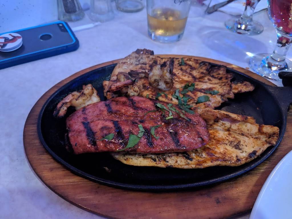 El Ajicito | restaurant | 246 Front St, Hempstead, NY 11550, USA | 5162925724 OR +1 516-292-5724