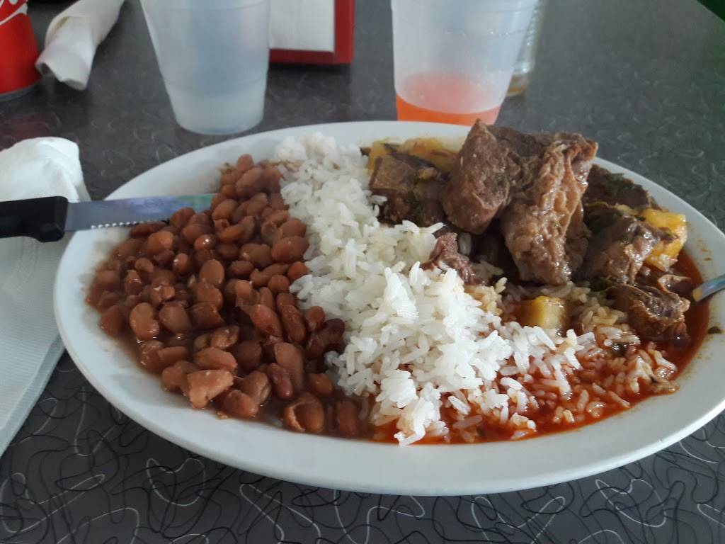 Cantinho Brasileiro "Sabor Mineiro" | restaurant | 509 Broadway St, Myrtle Beach, SC 29577, USA | 8432226924 OR +1 843-222-6924