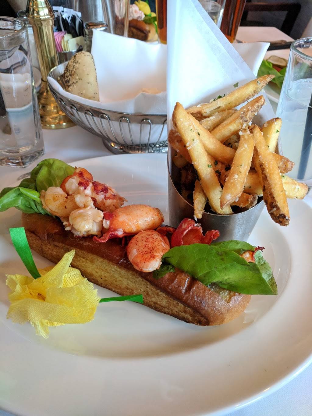 The Capital Grille | restaurant | 500 E Pratt St, Baltimore, MD 21202, USA | 4437034064 OR +1 443-703-4064