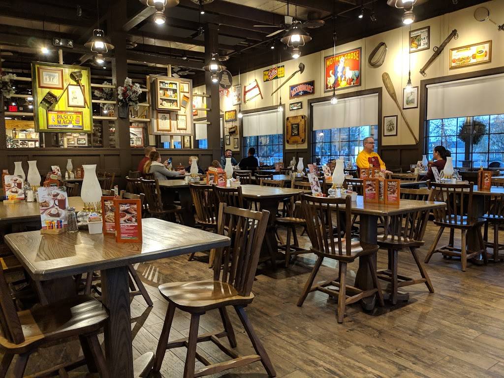 Cracker Barrel Old Country Store | restaurant | 1000 Howe Ave, Sacramento, CA 95825, USA | 9165641006 OR +1 916-564-1006